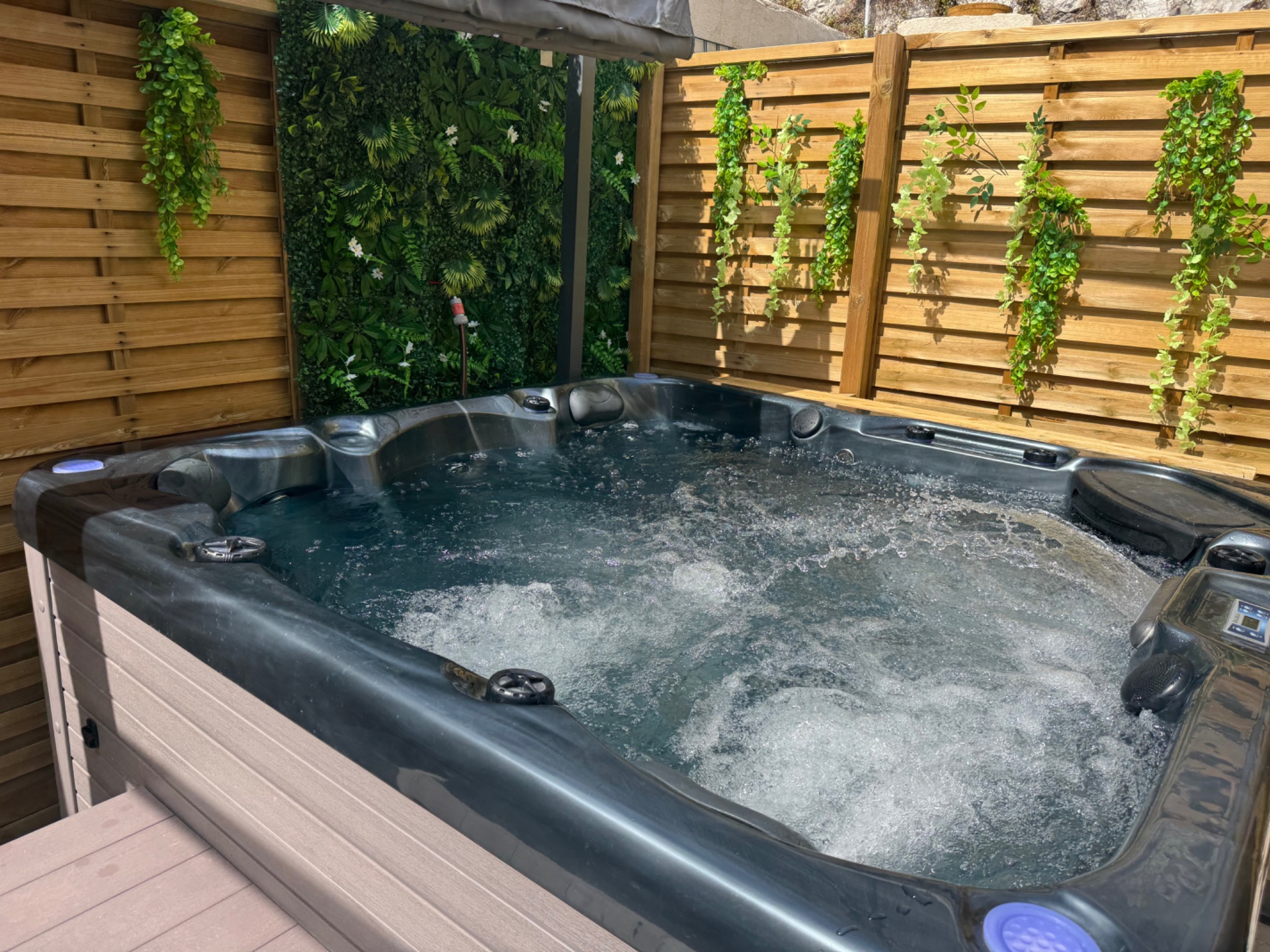 Jacuzzi privatisable de La Maison de Julia à Menton